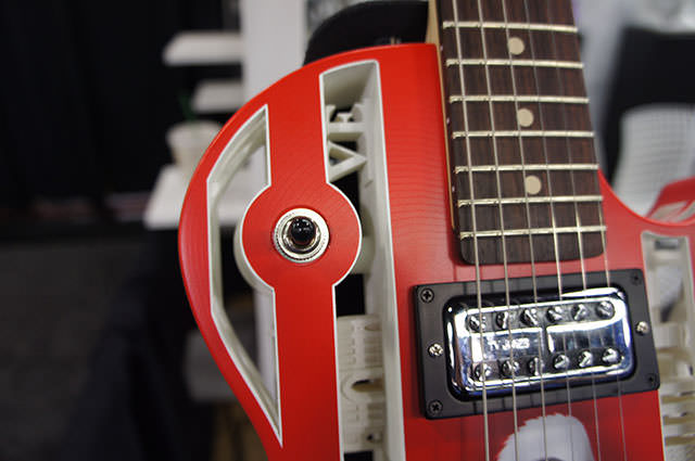 3D_Systems_Cubify_3D_Printed_Guitar_3