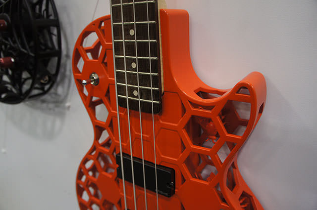 3D_Systems_Cubify_3D_Printed_Guitar_8