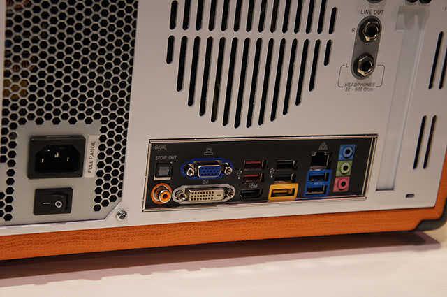 NAMM 2013: Orange、世界初の全自動デジタル真空管テスターを発表