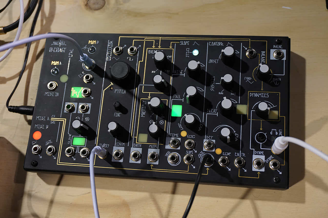 NAMM 2016: Make Noise、Shared Systemの機能／魅力を凝縮したテーブルトップ・シンセ「0-Coast」を発表！  今年のNAMM Showのベスト・シンセ - ICON