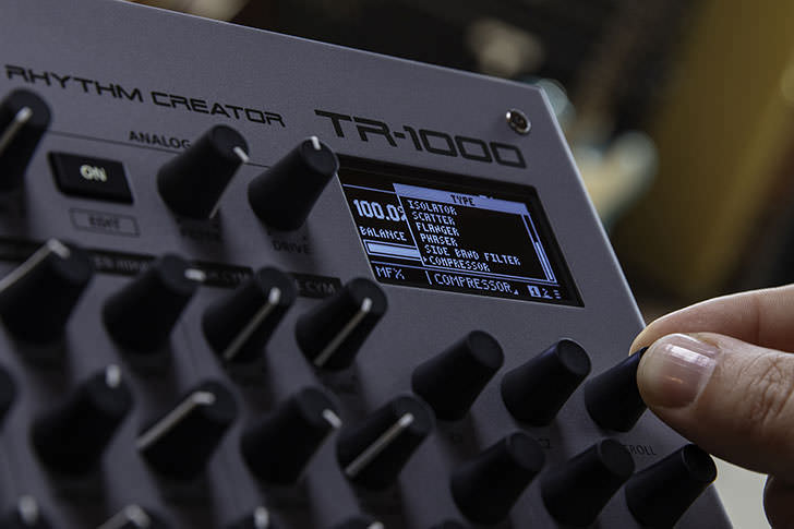 Roland - Rhythm Creator TR-1000