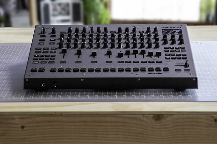 Roland - Rhythm Creator TR-1000