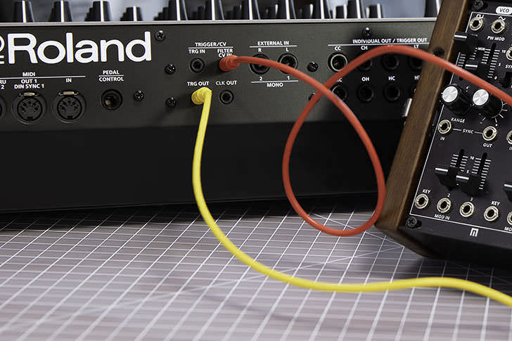 Roland - Rhythm Creator TR-1000