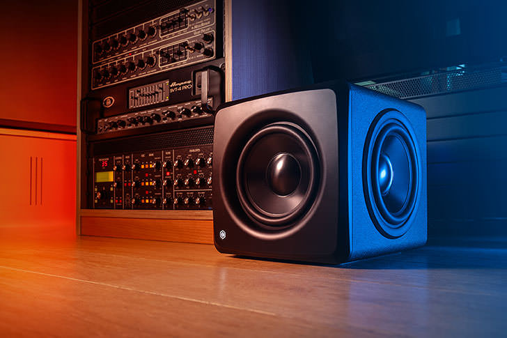 IK Multimedia - iLoud Sub