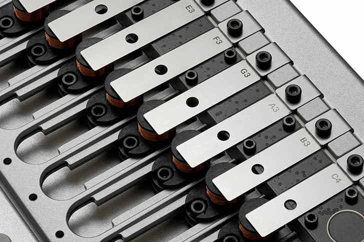 KORG - Acoustic Synthesizer phase8