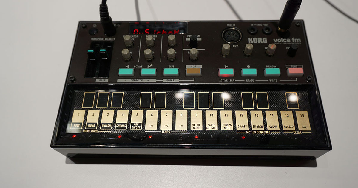 KORG volca FM 音源シーケンサー volca fm - DIGITAL FM SYNTHESIZER | KORG (Japan)