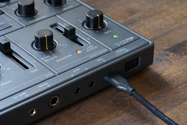 Superlative Instruments - SB01 Space Bee